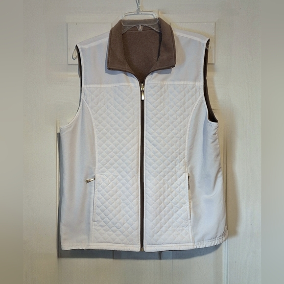 'Karen Scott Sport' reversible off-white & brown quilted, fleece vest, Sz. L - Picture 1 of 9